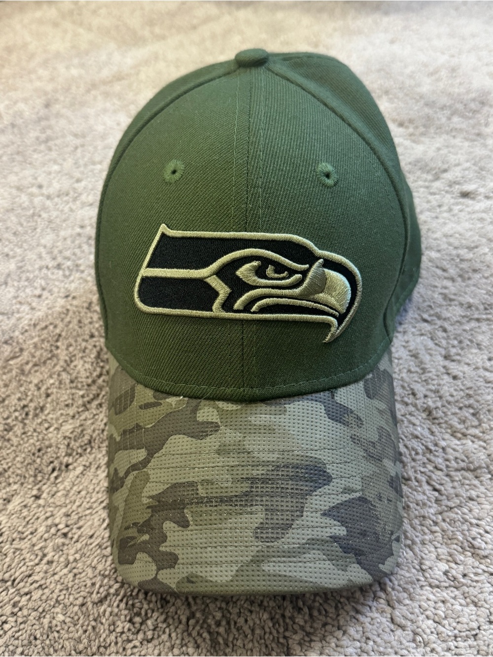 Mens Seattle Seahawks Green Camouflage Logo Baseball Cap